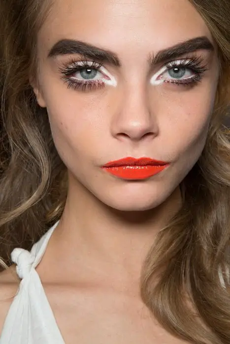 11 trucos de maquillaje para aumentar el ojo 11 trucos de maquillaje para aumentar el ojo