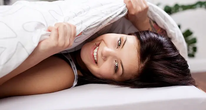 10 procedimientos que tienen que hacer antes de ir a la cama para despertar la belleza 10 procedimientos que tienen que hacer antes de ir a la cama para despertar la belleza
