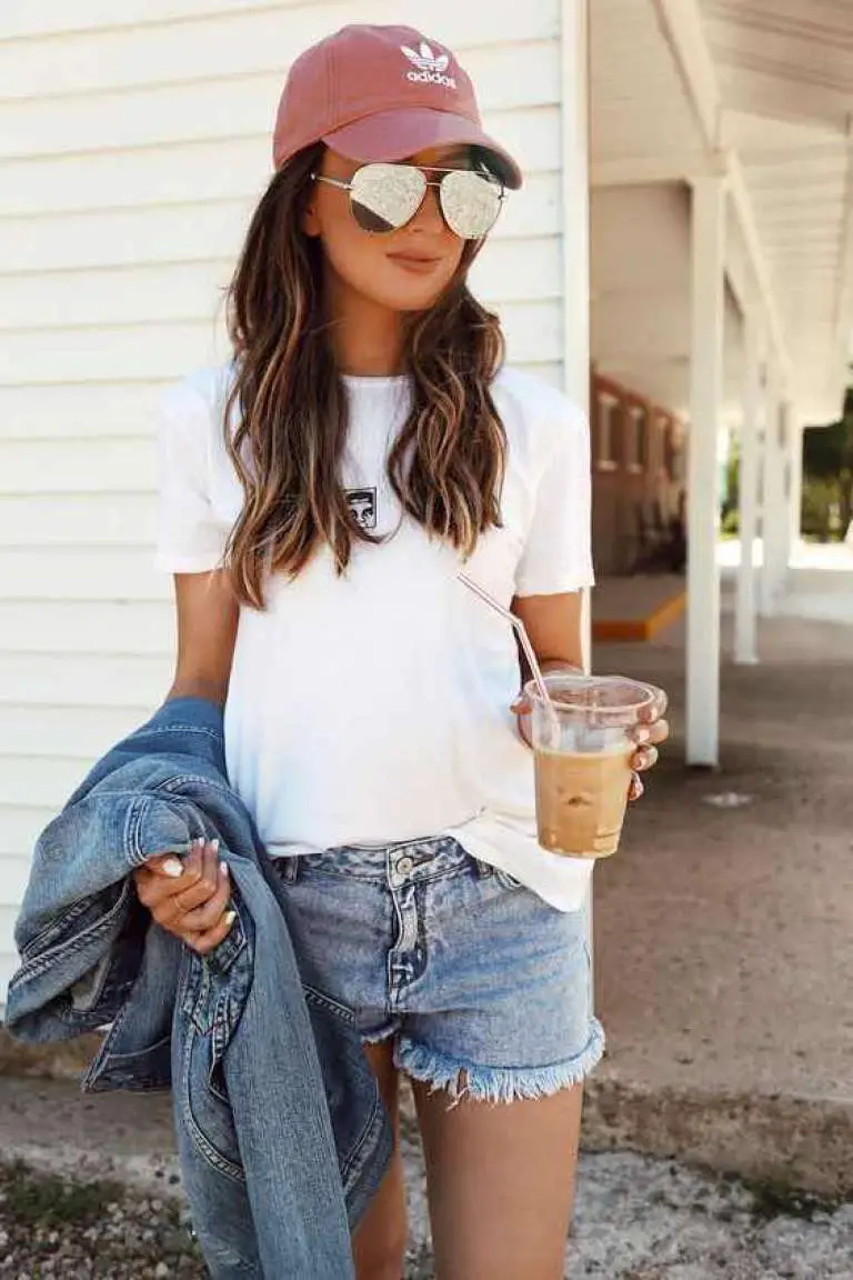 50 Increíbles Outfits con Gorra que te Encantarán