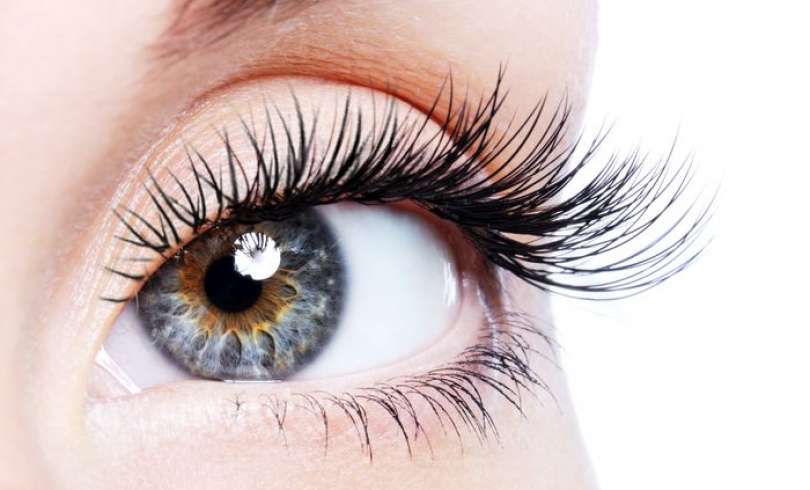 10 secretos de maquillaje para unas pestañas más largas y exuberante