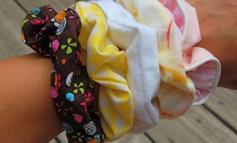 Ponerse colas de cabello en el brazo podrían causar infección