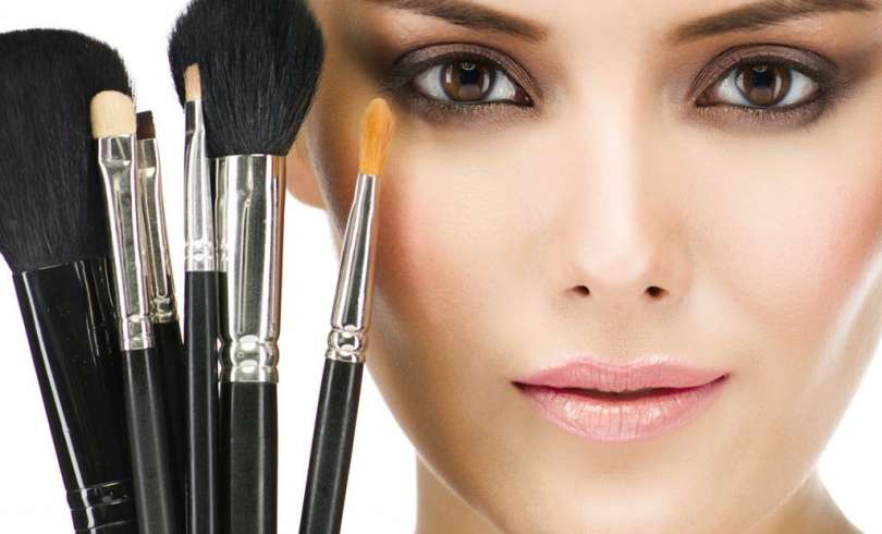 Las brochas de maquillaje más utilizadas, para qué sirven y cómo utilizarlas.
