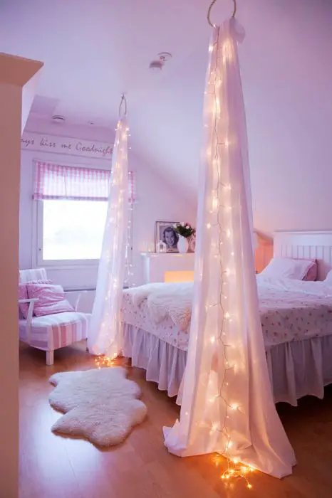 Cute DIY Room Decor Ideas for Teens - DIY Bedroom Projects for Teenagers - String Light Decor Idea