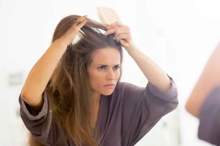 9 errores en el corte de pelo que le hacen mayores