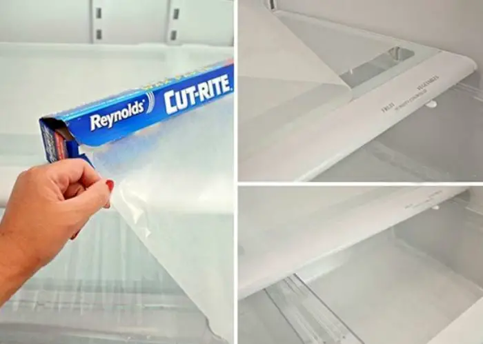 La película protectora en los estantes del refrigerador.