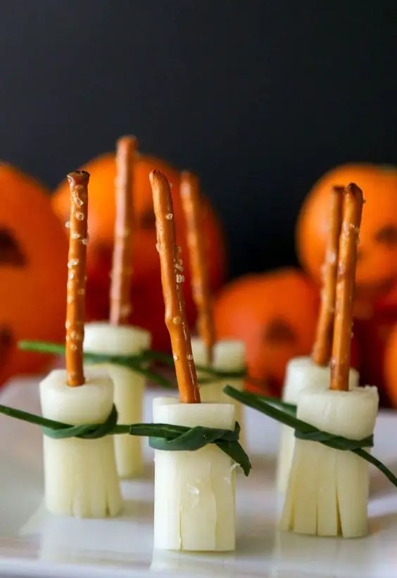 5 Easy and Healthy Halloween Snacks for Kids: 