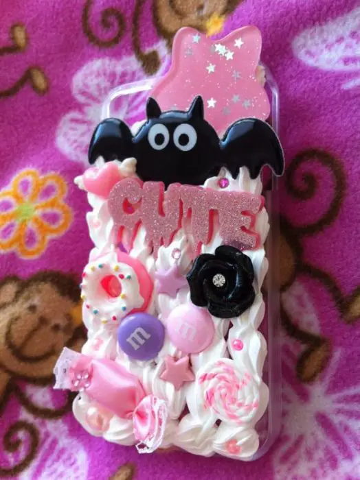 Kawaii Spooky Bat iPhone 4/4s Whipped Cream Decoden by BityKity, .00: 