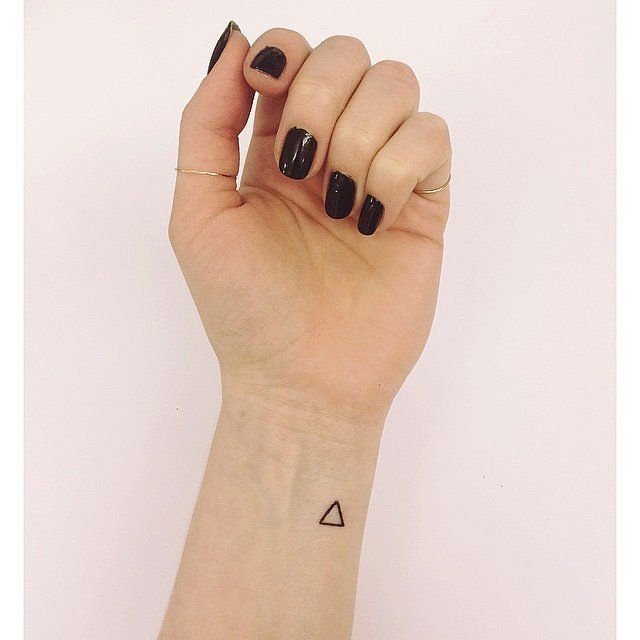 tatuaje triángulo