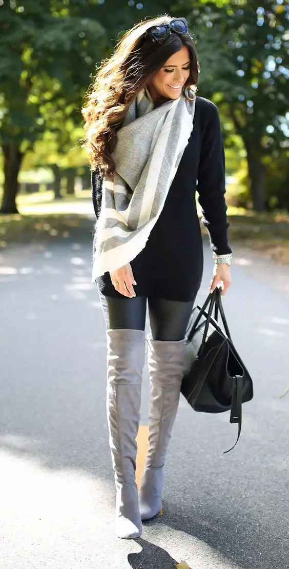 love this entire outfit. those leather leggings are an essential!: 