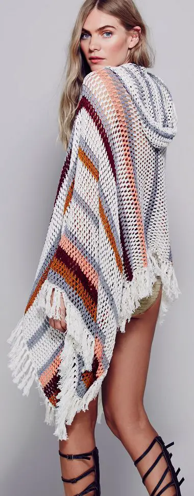 Espectacular poncho crochet: 