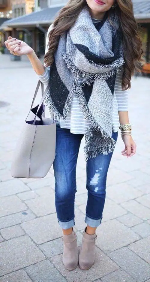 Beautiful style with grey scarf 2016: 