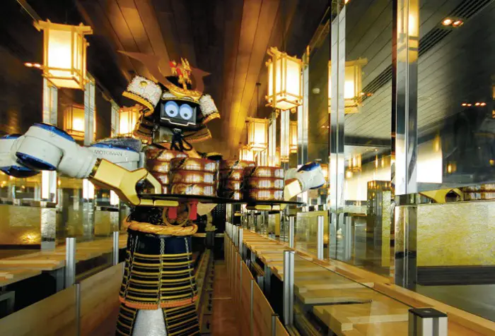 Hajime Robot restaurante - un restaurante con robots en lugar de los camareros habituales.