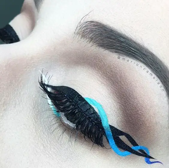 Pin for Later: The Ribbon Eyeliner Trend Is About to Make Your Cat Eye 100!: 