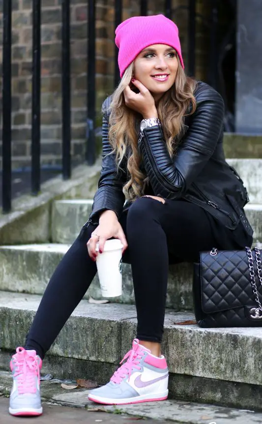 Pink details to all black outfit: 