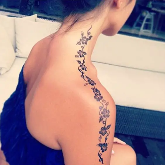 Girl Tattoo Ideas Floral Design Neck Shoulder: 