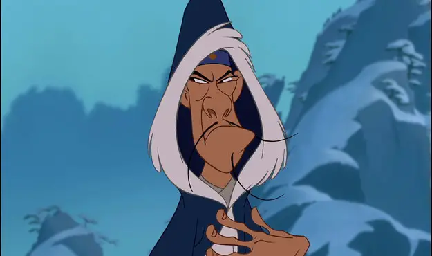 ¿Qué pasa con los personajes masculinos? Este tipo de Mulan tiene las uñas ...