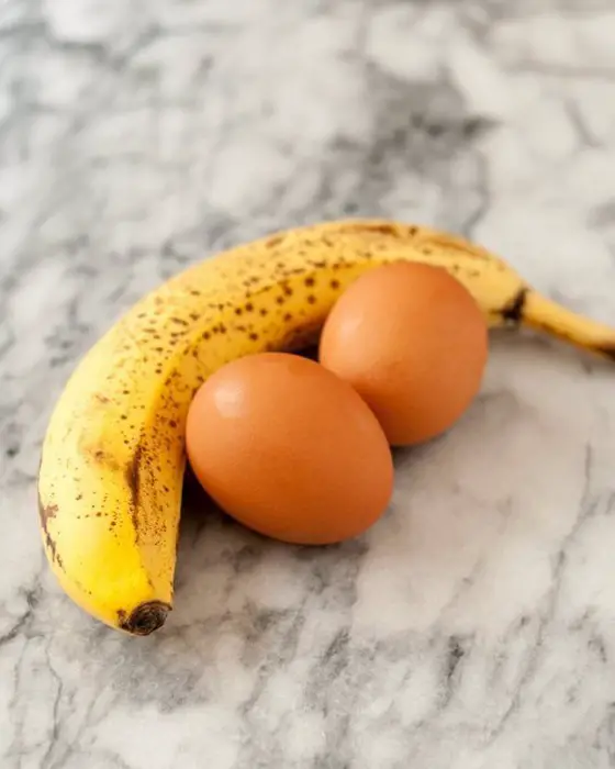 tortitas de plátano: preparar merienda saludable durante 2 minutos de los dos ingredientes