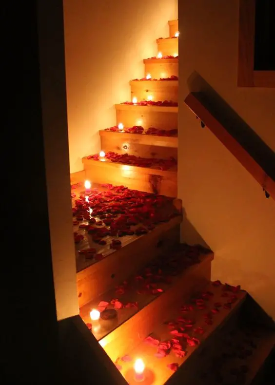 Romantic Bedroom Ideas With Rose Petals Rlsrrbe: 