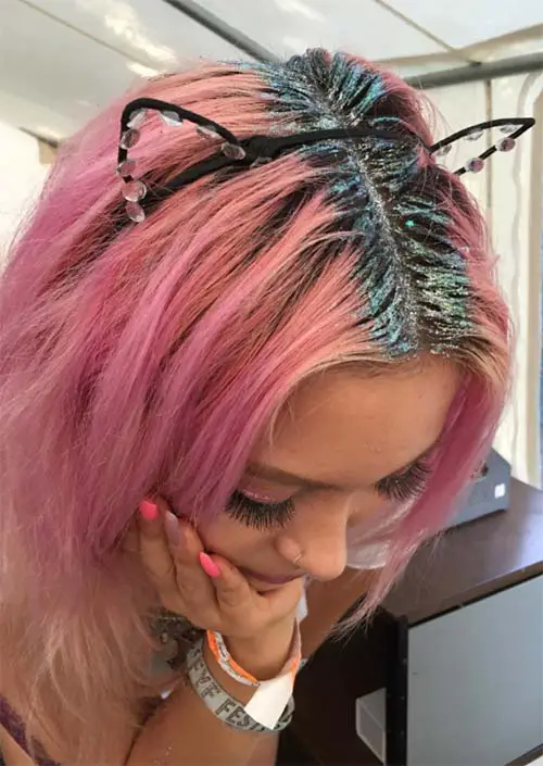 Glitter Peinados ideas: el pelo rosado con Raíces Glitter