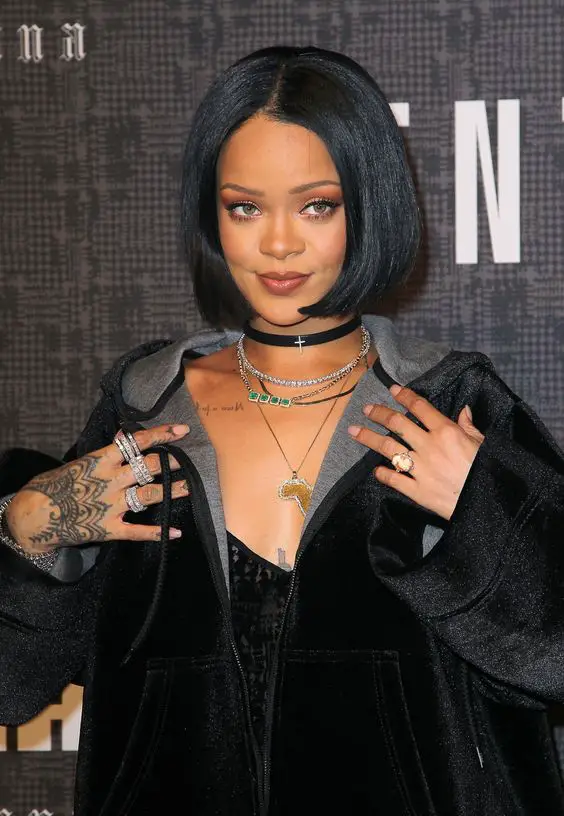 2-12-16 - Rihanna at FENTYxPUMA red carpet in NYC ♡ Pinterest : @uniquenaja ♡: 