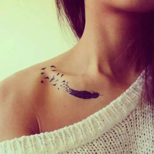 Resultado de imagen para girl with feathers tattoos