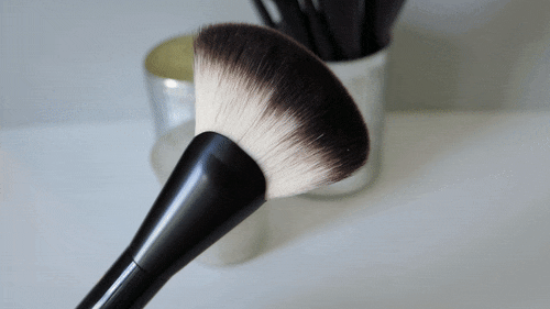 Resultado de imagen para brushes gif makeup