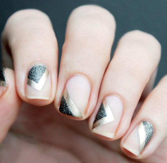 Uñas con diseños minimalistas