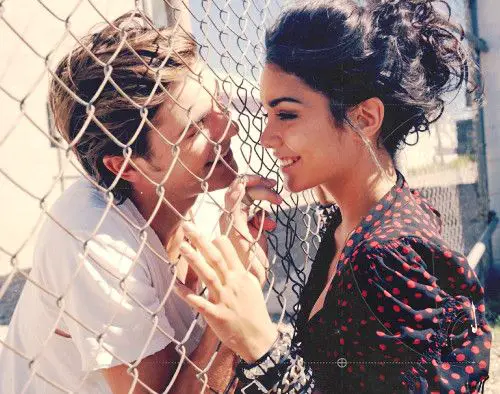 Resultado de imagen para chica feliz tumblr