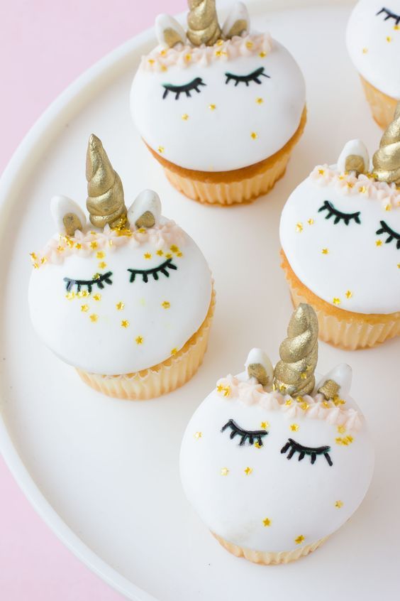 30+ Fantásticos Cupcakes de Unicornio super Fáciles de Hacer 30+ Fantásticos Cupcakes de Unicornio super Fáciles de Hacer