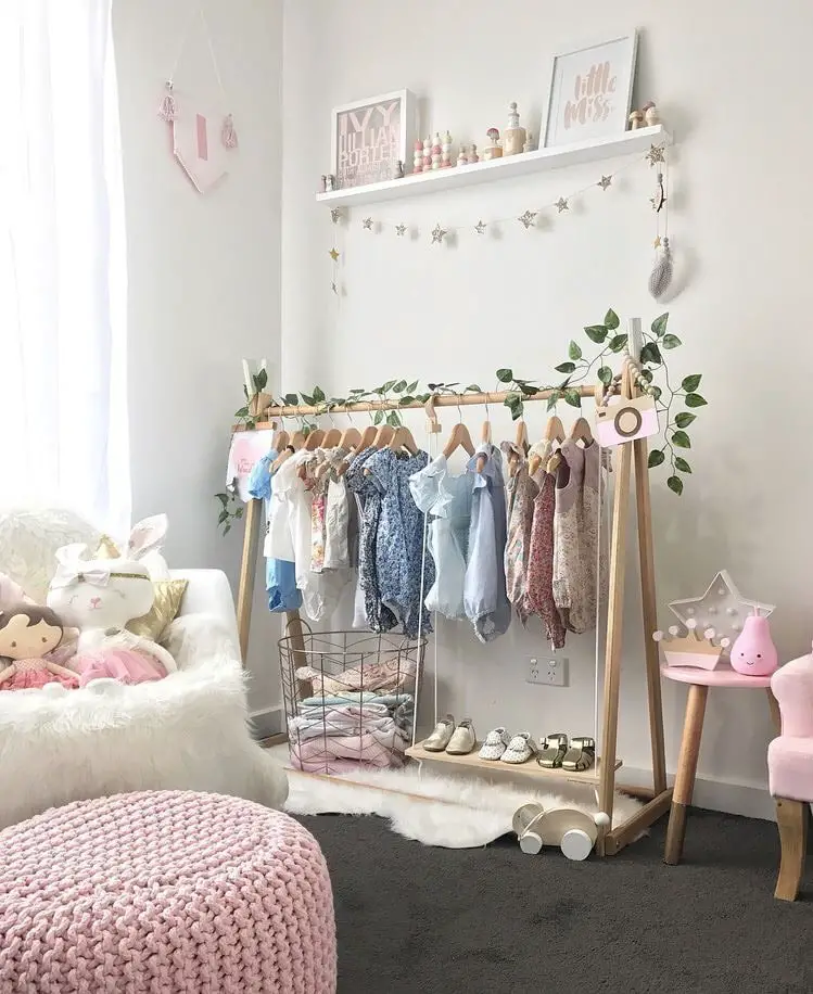 24 Encantadoras Ideas De Mini Closets Modernos Para Niñas