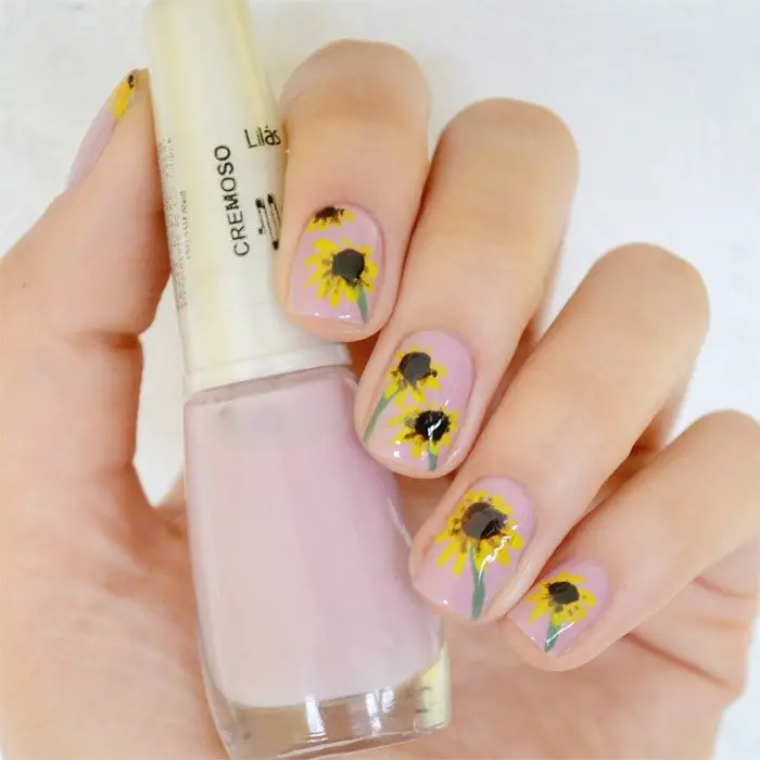 25+ ideas de diseño de uñas con flores girasoles