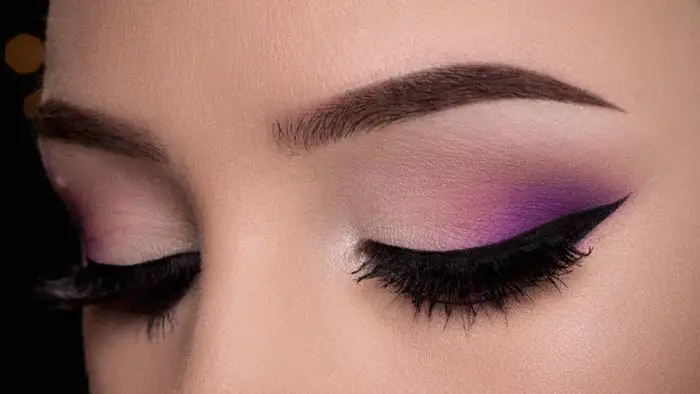 Resultado de imagen para purple makeup