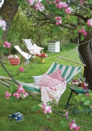 lovely backyard space | repinned by www.imagine.willowhouse.com