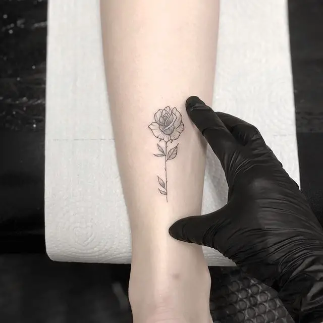 43+ Tatuajes de Flores que te Encantarán