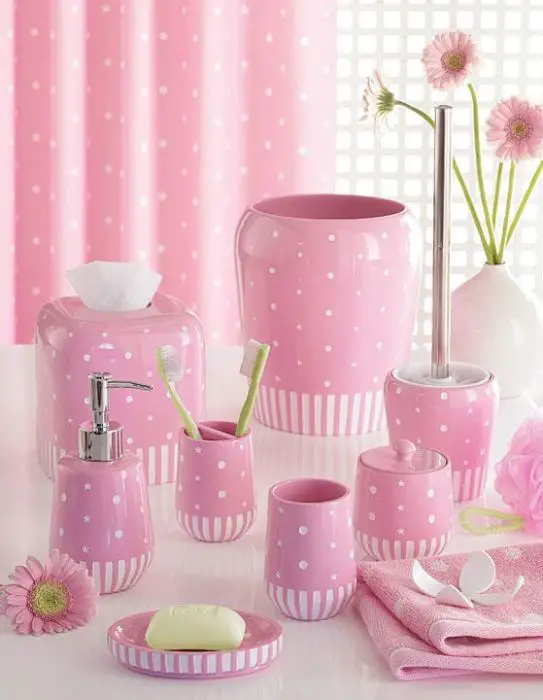 Beautiful Pink Bathroom Design by Aquaplus : Stars Lines And Dots Bathroom Accessories