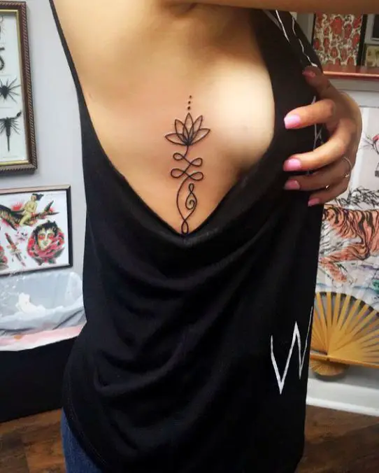 Resultado de imagen para pequeño tatuaje de flor de loto