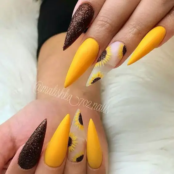 Follow @Makie Starks for MORE nail love inspiration ⚡