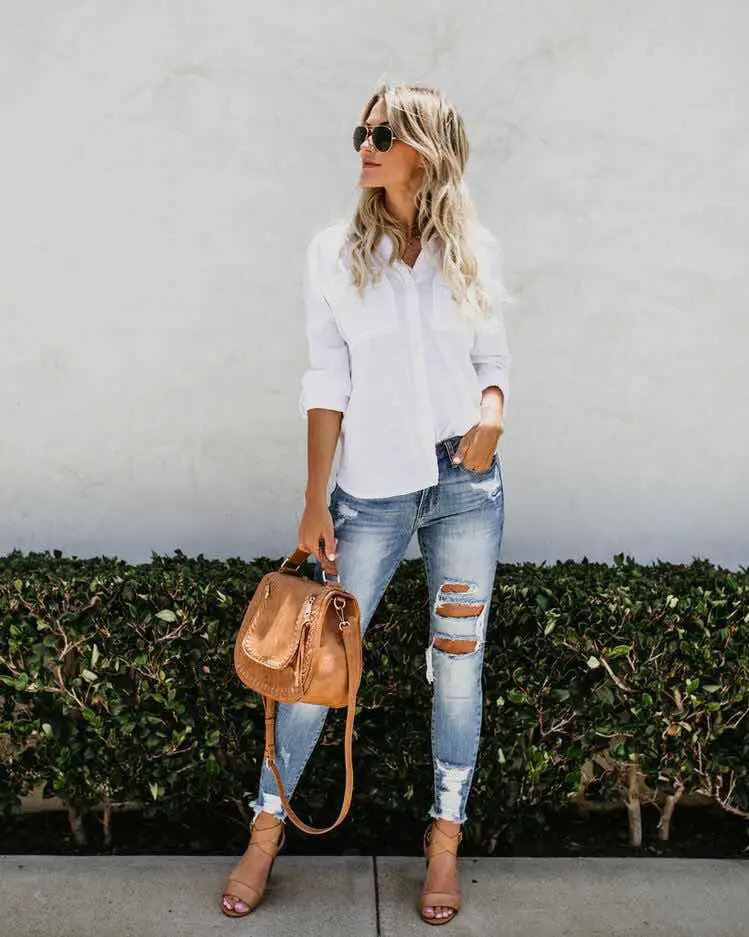 jeans con camisa blanca mujer