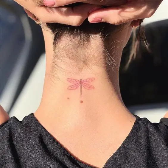 tatuajes en la nuca