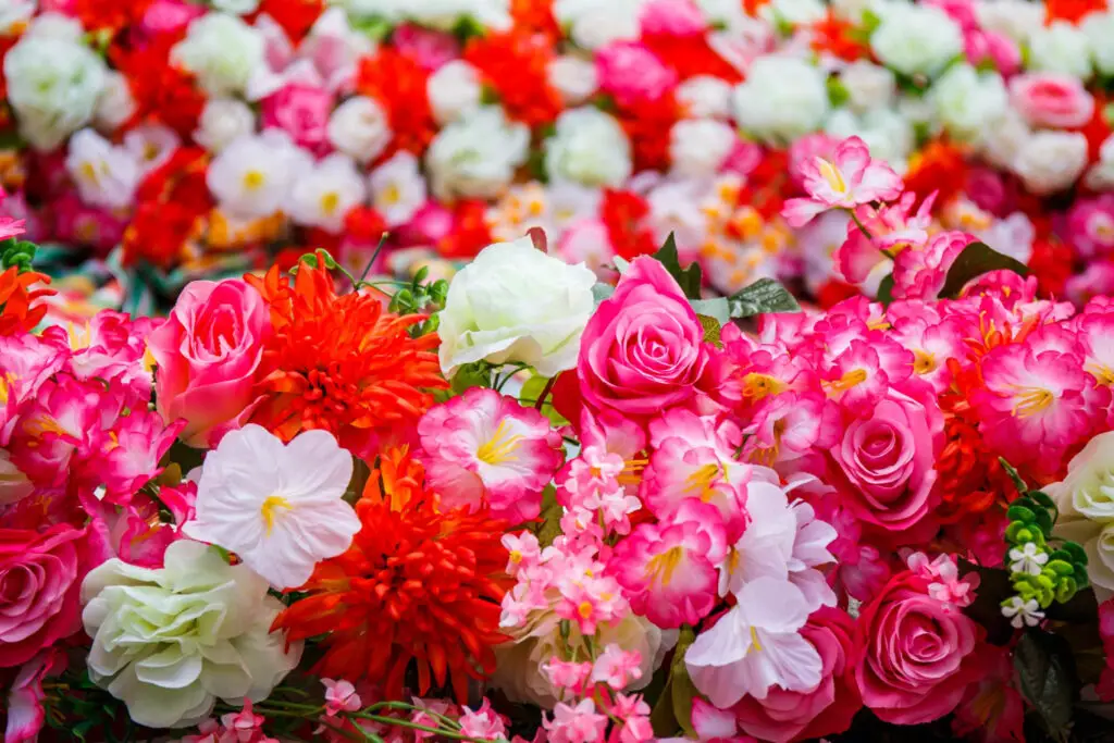 Modernos centros de flores originales para cementerios