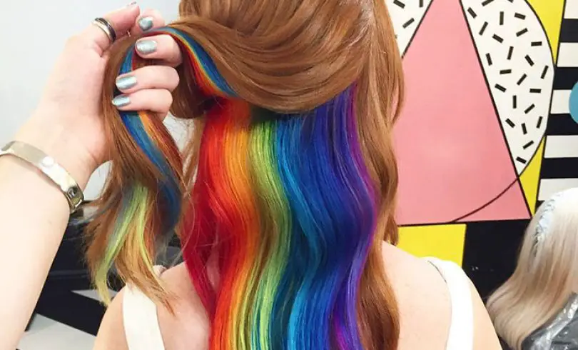 Arcoíris oculto: Las chicas están obsesionadas con este nuevo look de pelo