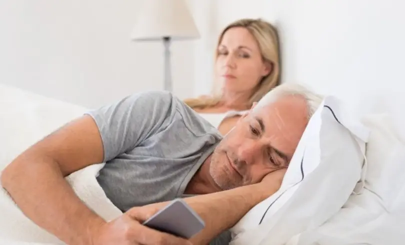 7 Señales de Infidelidad de tu Pareja por WhatsApp